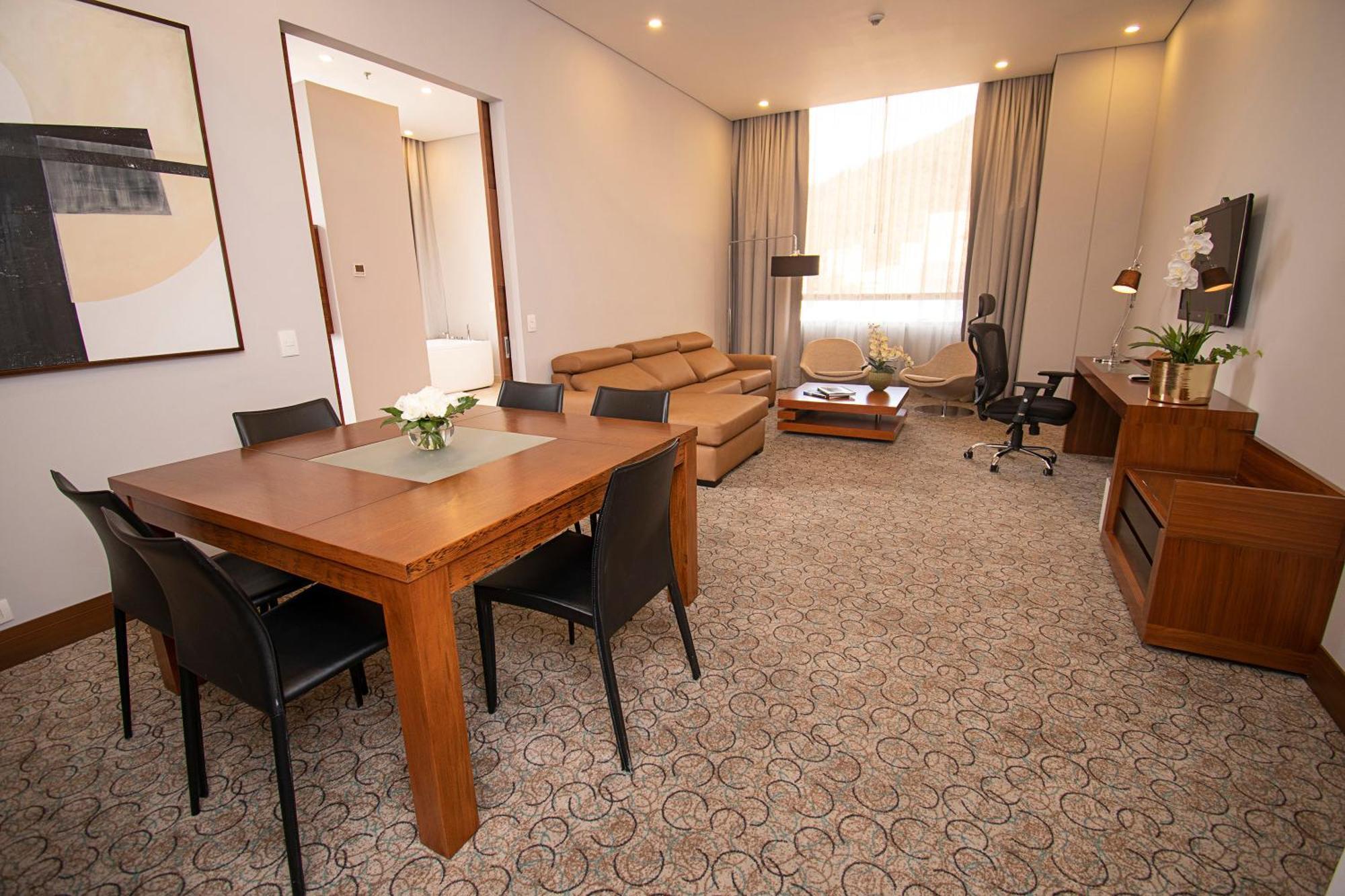 Hotel Doubletree By Hilton Bogota Parque 93 Esterno foto