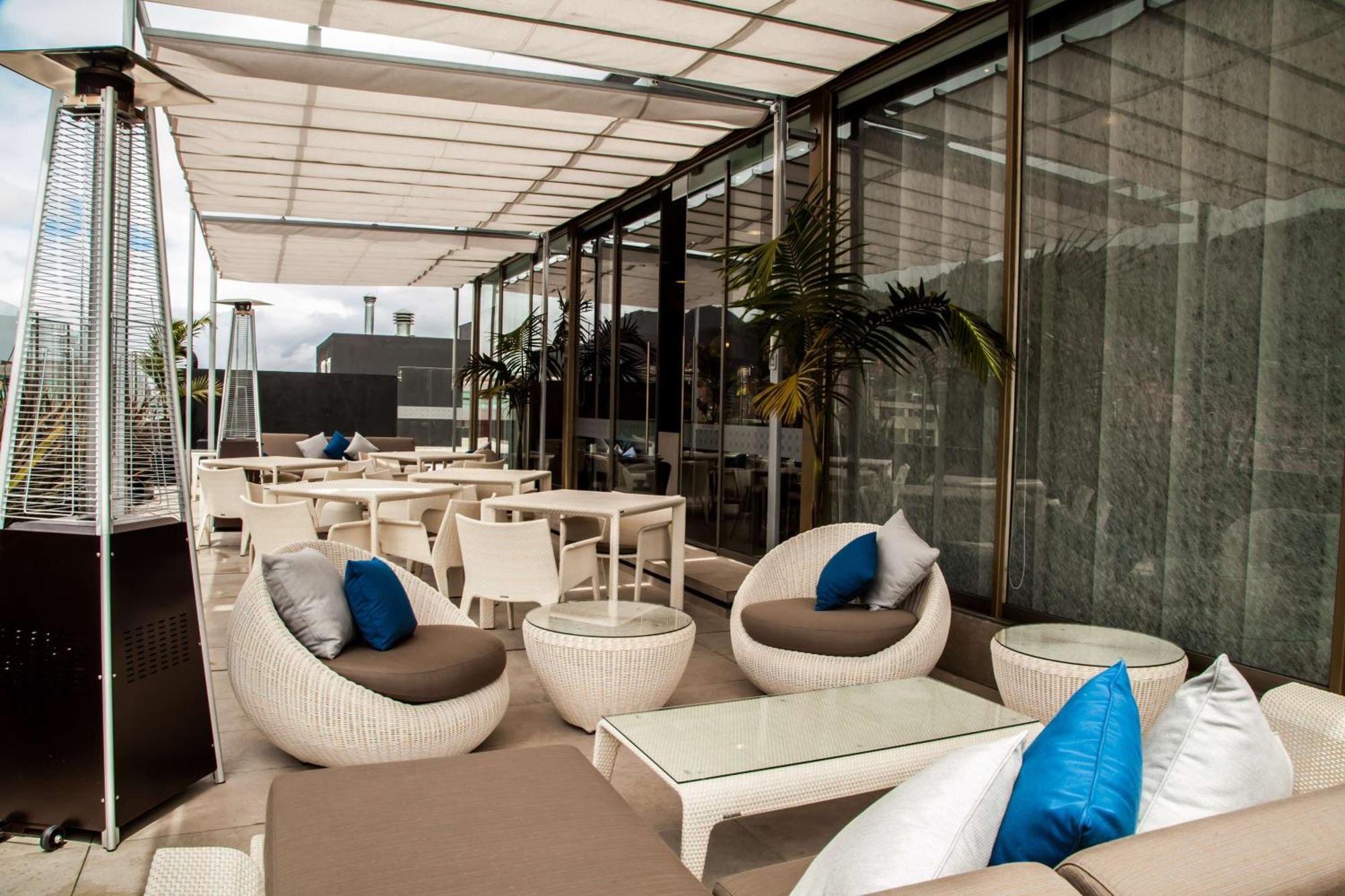 Hotel Doubletree By Hilton Bogota Parque 93 Esterno foto